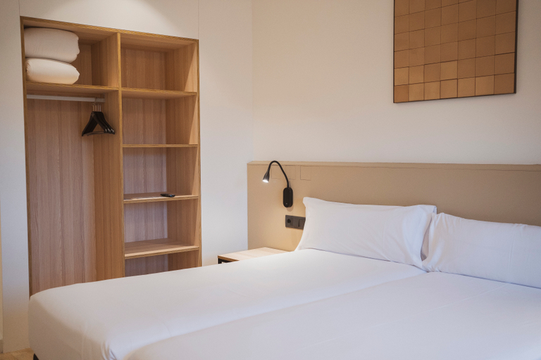 Others 5, Hotel Sant Pau, Barcelona