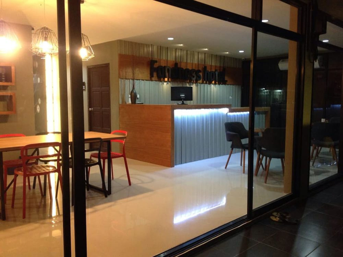 Food & Drinks 5, Fondness Hotel, Takua Pa