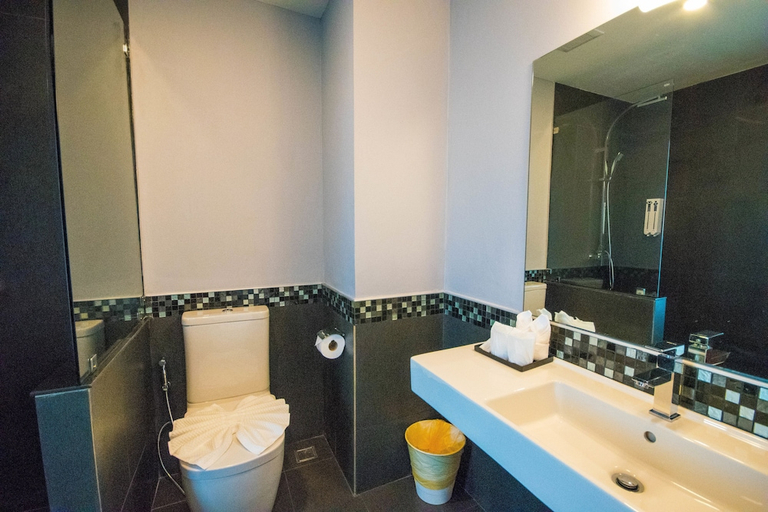 Bathroom 4, Comet Hotel Suratthani, Muang Surat Thani