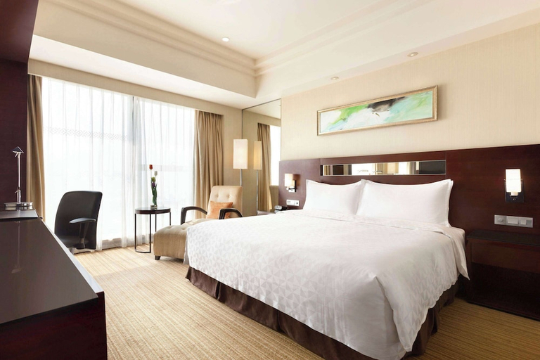 Bedroom 3, Ramada Plaza Lianyungang, Lianyungang