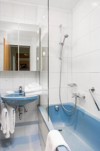 Bathroom 4, Alpine Club Resort, Liezen