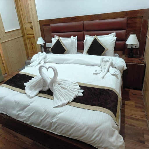 Room 5, The Snowpeak Hunder, Leh