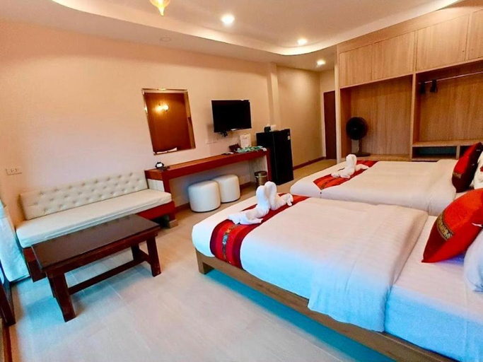 Bedroom 2, Baan Saranrom, Amphawa