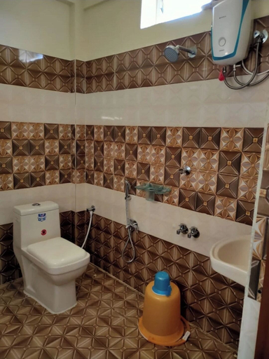 Bathroom 2, VIJETHA GRAND LODGE, Guntur