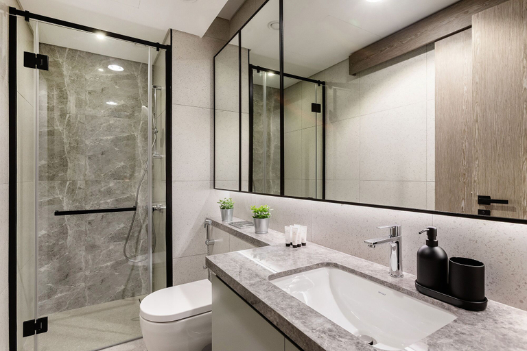 Bathroom 4, Stylish 1BR Apartment at Golf Gate, Dubai
