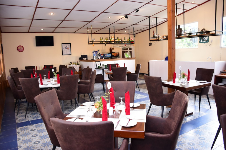 Food & Drinks 5, Mirage Kings Cottage, Nuwara Eliya