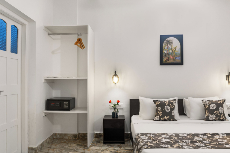 Room 4, 8fold by LaRiSa Siolim, North Goa