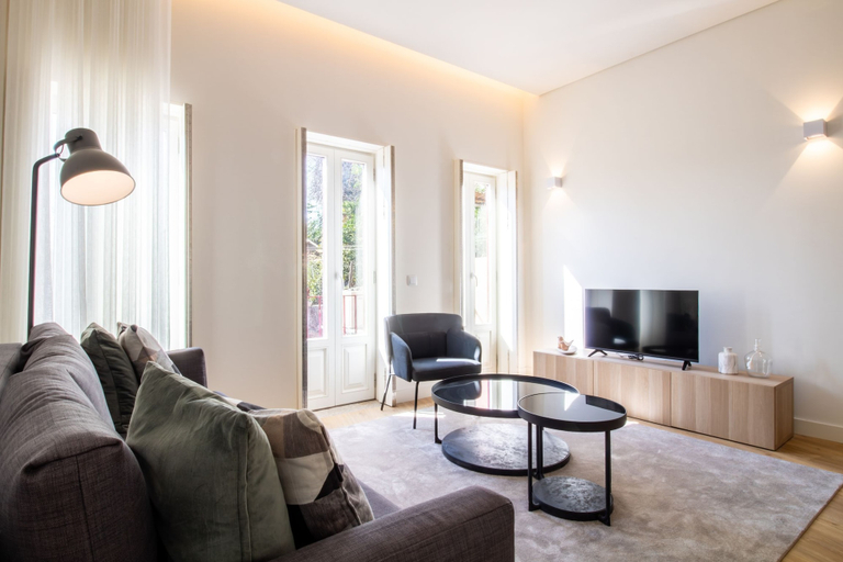 Living area 5, Caldeireiros 95 by LovelyStay, Porto
