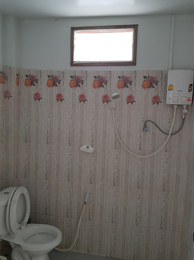 Bathroom 3, Koh Sichang Unseen, Koh Si Chang