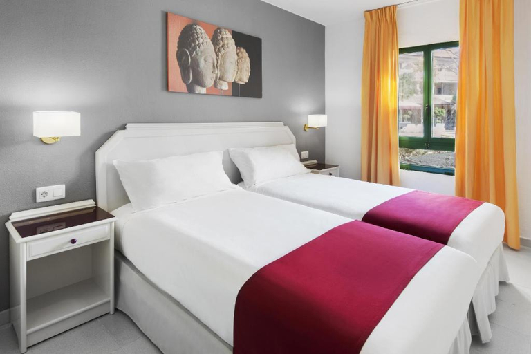 Bedroom 4, Elba Lucia Sport & Suite Hotel, Las Palmas