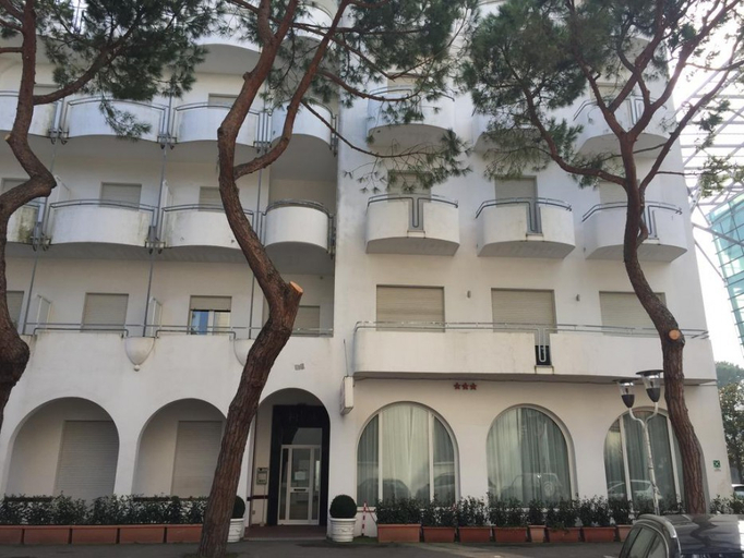 Exterior & Views, Hotel Ceccarini 9, Rimini