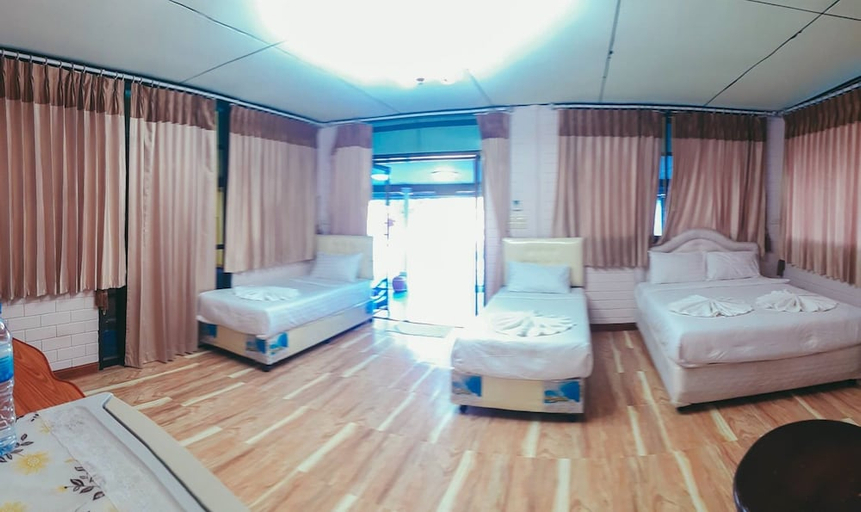 Bedroom 2, The Uncle Beach Resort, Bang Saphan Noi