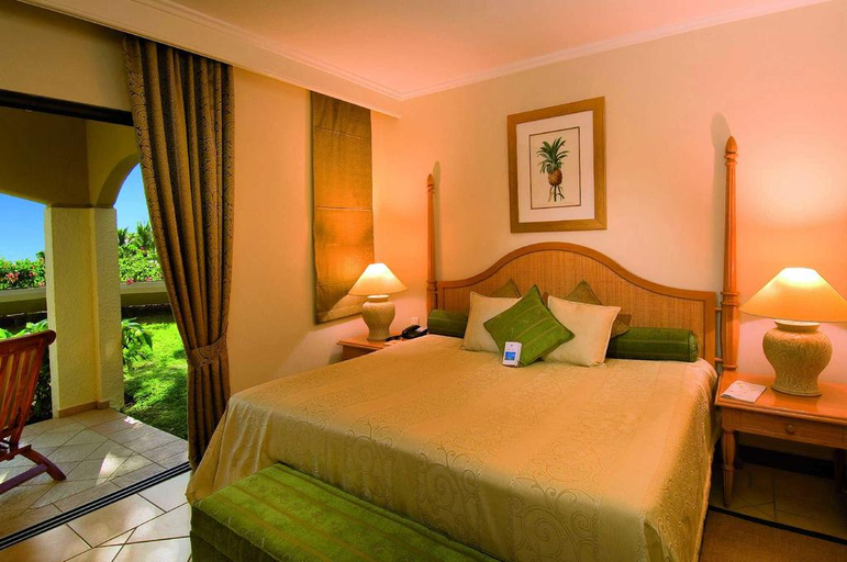 Bedroom 3, Maritim Resort and Spa Mauritius