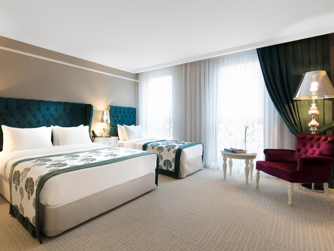 Bedroom 4, Metropolitan Hotels Taksim, Beyoğlu