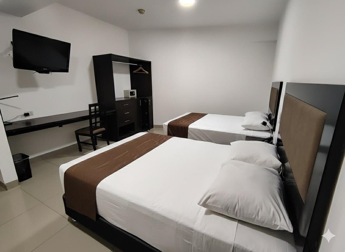 Room 3, Hotel Win & Win, Piura