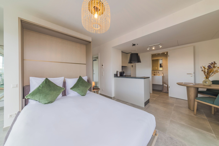 Room 3, Halternative Muscari, Luxembourg