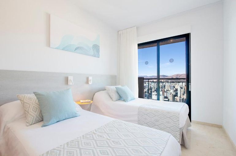 Bedroom 4, Pierre & Vacances Benidorm Horizon, Alicante