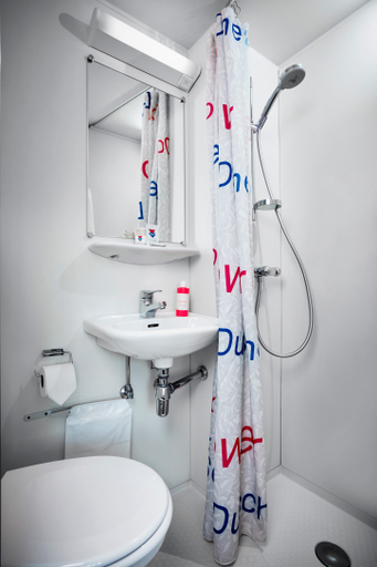 Bathroom 4, CABINN Esbjerg Hotel, Esbjerg