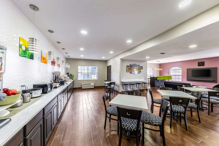 Food & Drinks 5, Quality Inn & Suites Canton, TX, Van Zandt