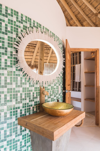 Bathroom 5, Jetwing Surf & Safari, A Luxury Reserve, Pothuvil