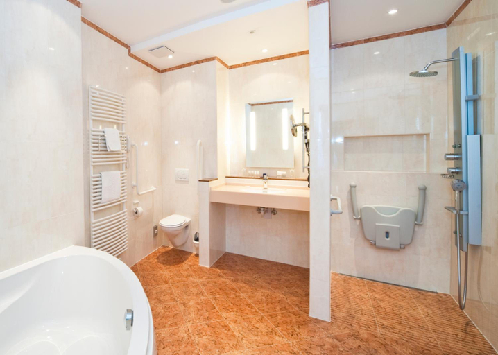 Bathroom 3, Grand Hotel Cravat, Luxembourg