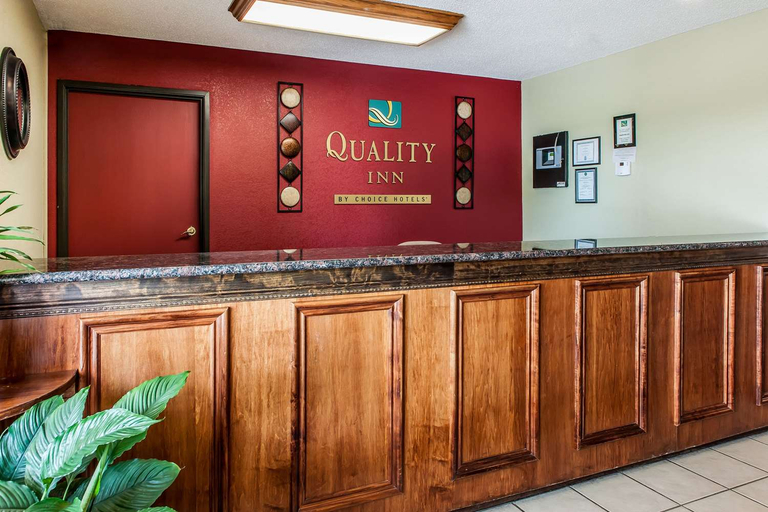 Others 5, Quality Inn Lewisport, Hancock