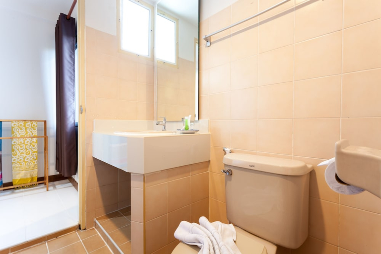 Bathroom 4, We Briza Hotel Chiangmai, Muang Chiang Mai