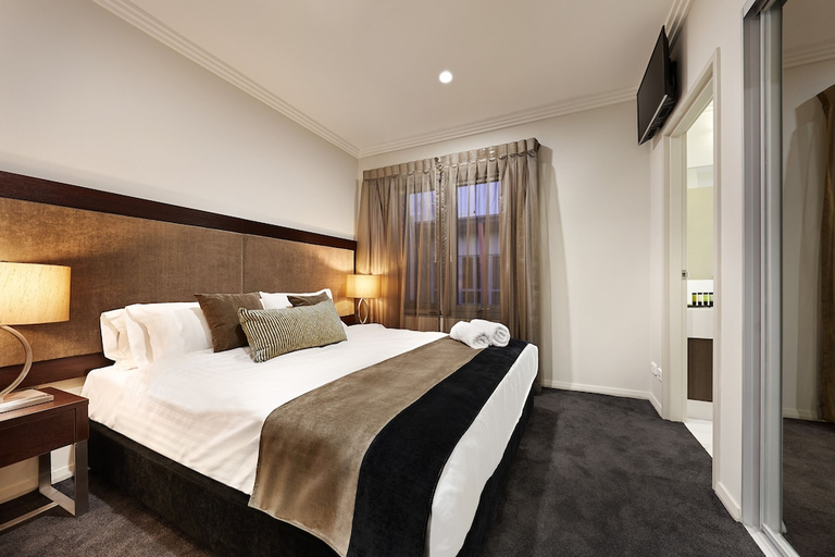 Others 3, Attika Hotel, Perth
