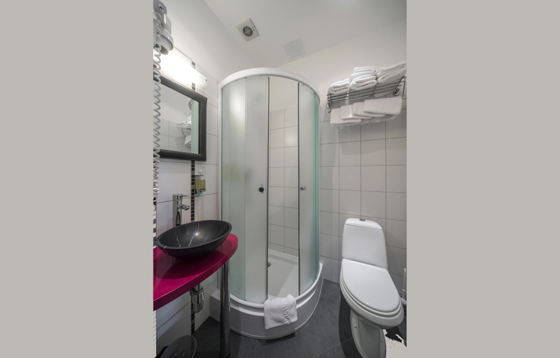 Bathroom 3, Dodo Hotel, Riga