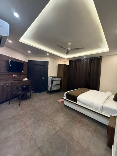 Room 1, SM Hotel, Ghaziabad