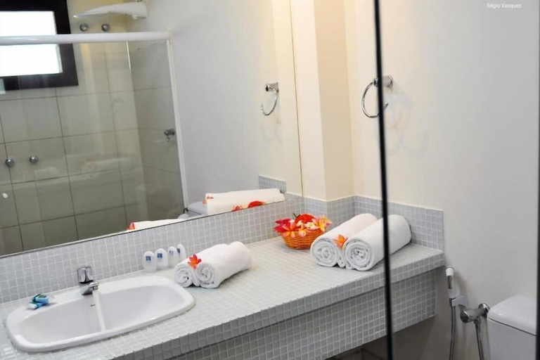Bathroom 5, Patachocas Beach, Cairu