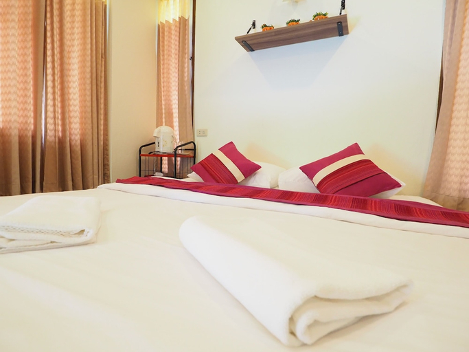 Bedroom 3, Baan Pun Sook, Tha Mai