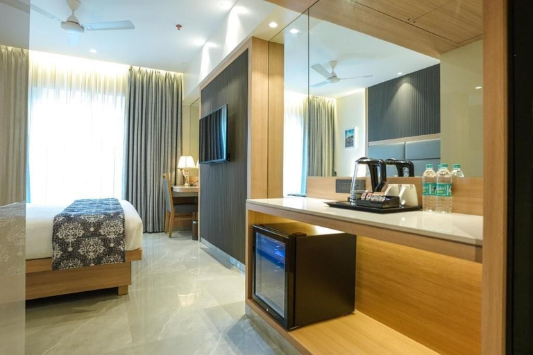 Others 5, Instafeel Hotel, Thane