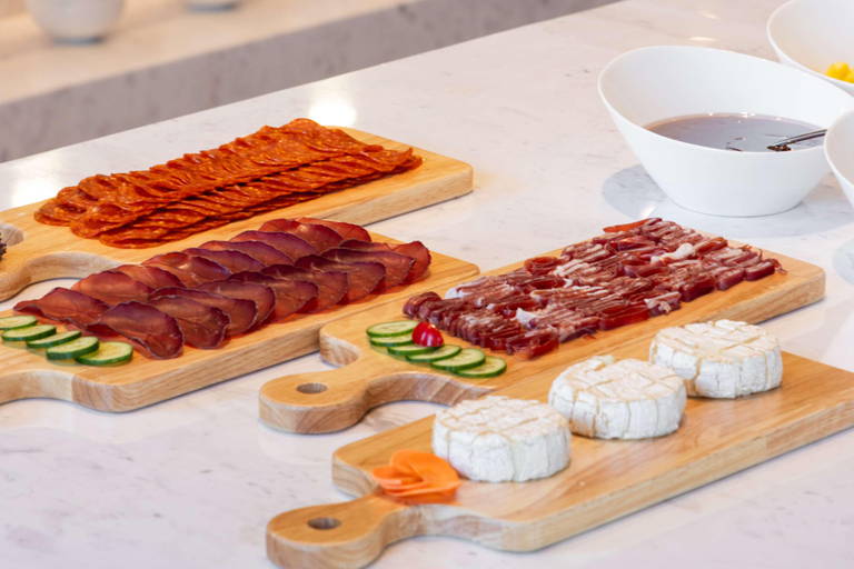 Food & Drinks 5, Hilton Garden Inn Shanghai High-Speed East Railway, Shanghai