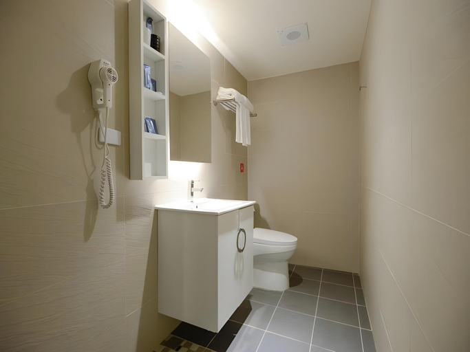 Bathroom 3, Elence Hotel, Taichung