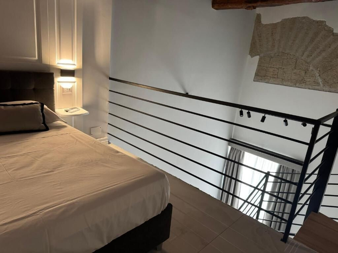 Bedroom 3, Gentile Suite, Napoli