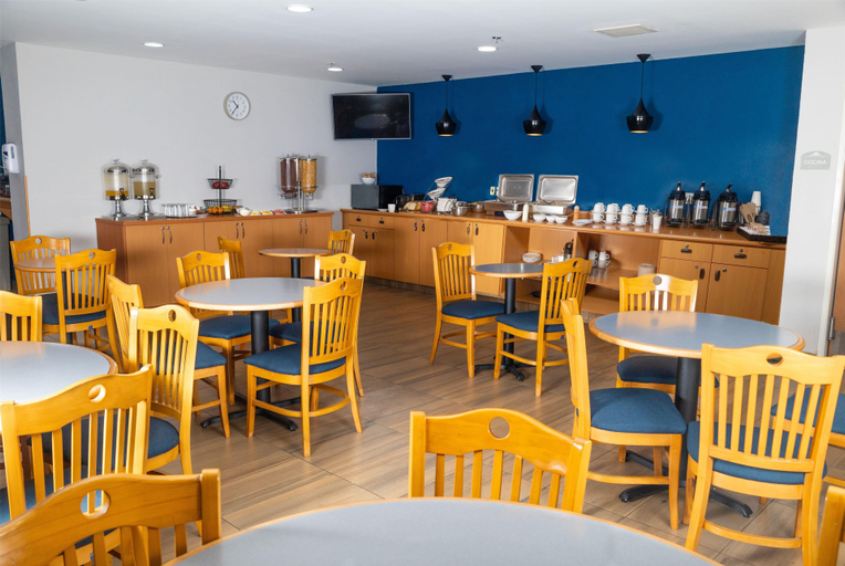 Food & Drinks 5, Microtel Inn & Suites by Wyndham Culiacan, Culiacán