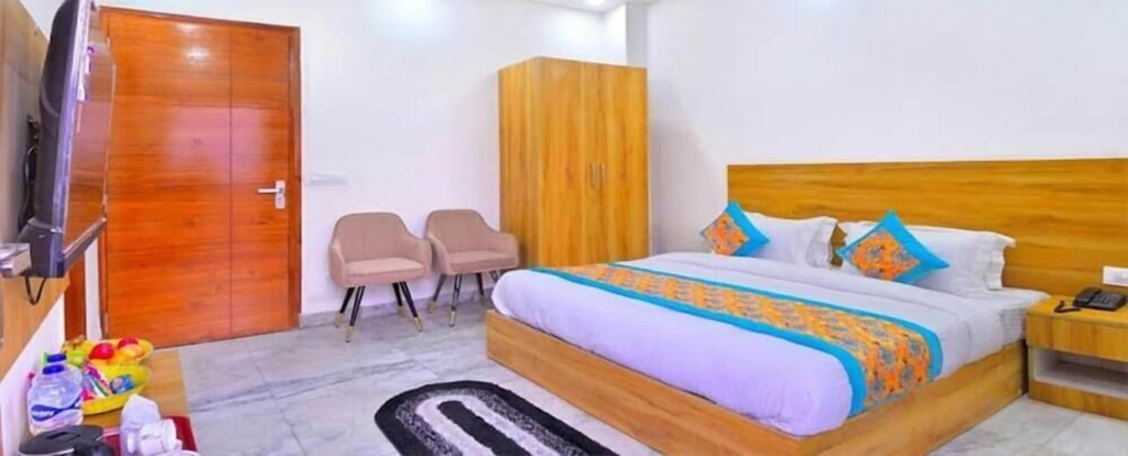 Room 5, Fabhotel The Param Continental, Delhi