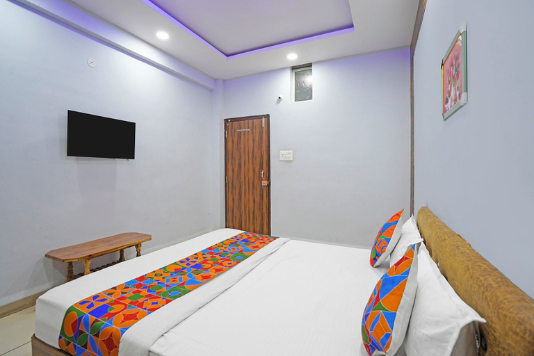 Room 3, Fabhotel Super Corridor, Indore