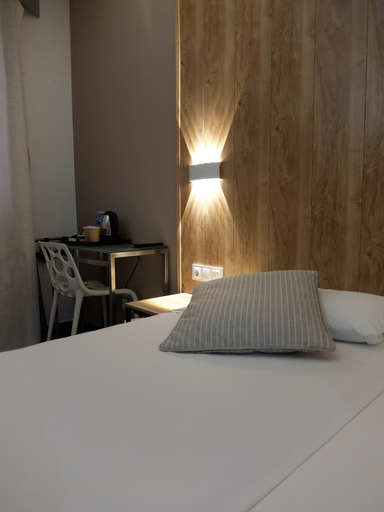 Bedroom 3, HOTEL MEDICIS, Barcelona