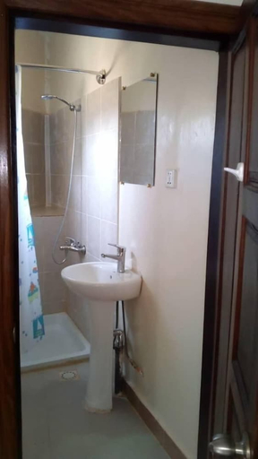 Bathroom 3, BAYINN HOTEL, Kasrouane