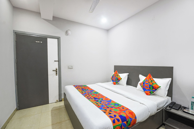 Room 2, Via Dream Palace, Delhi