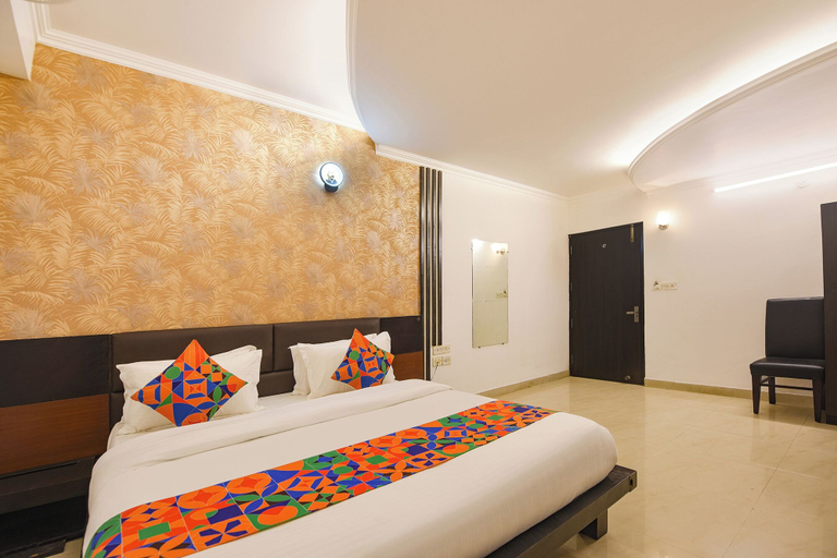 Room 3, Fabhotel Golden Palm, Delhi