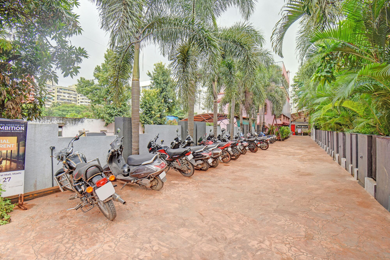 Parking, Fabhotel New Moshi Grrand, Pune