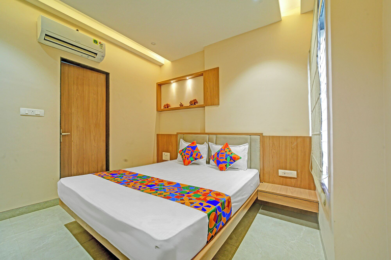 Room 5, Fabhotel Shri Shreeyam Stay, Bhopal