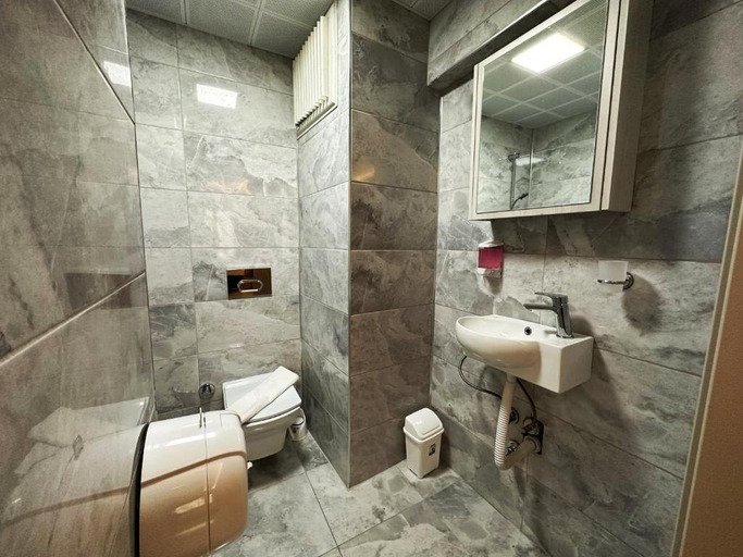 Bathroom 3, Marina Lora Butik Otel, Seferihisar