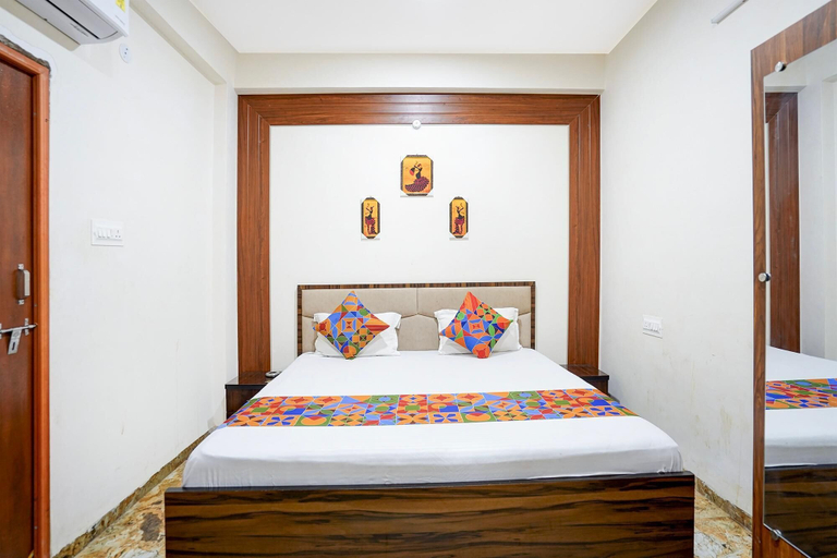 Room 5, Fabhotel Sp 97, Indore
