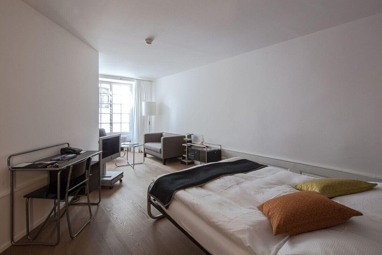 Bedroom 2, Baseltor Hotel & Restaurant, Solothurn