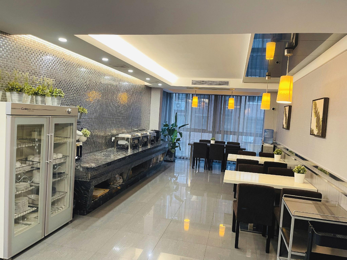 Food & Drinks 4, Green Tree Inn Nantong Qidong Middle Heping Road, Nantong