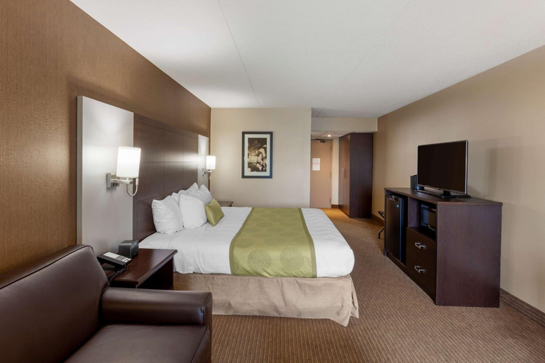 Bedroom 2, Best Western Plus Leamington Hotel & Conference Centre, Essex